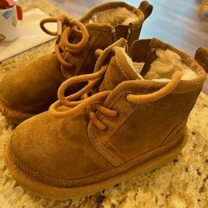 Boys uggs